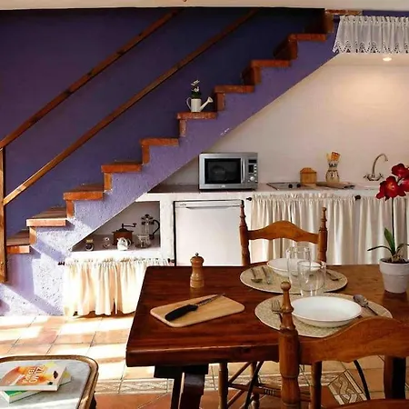Holiday home La Ginesta Rural, Cerca De Sitges *
